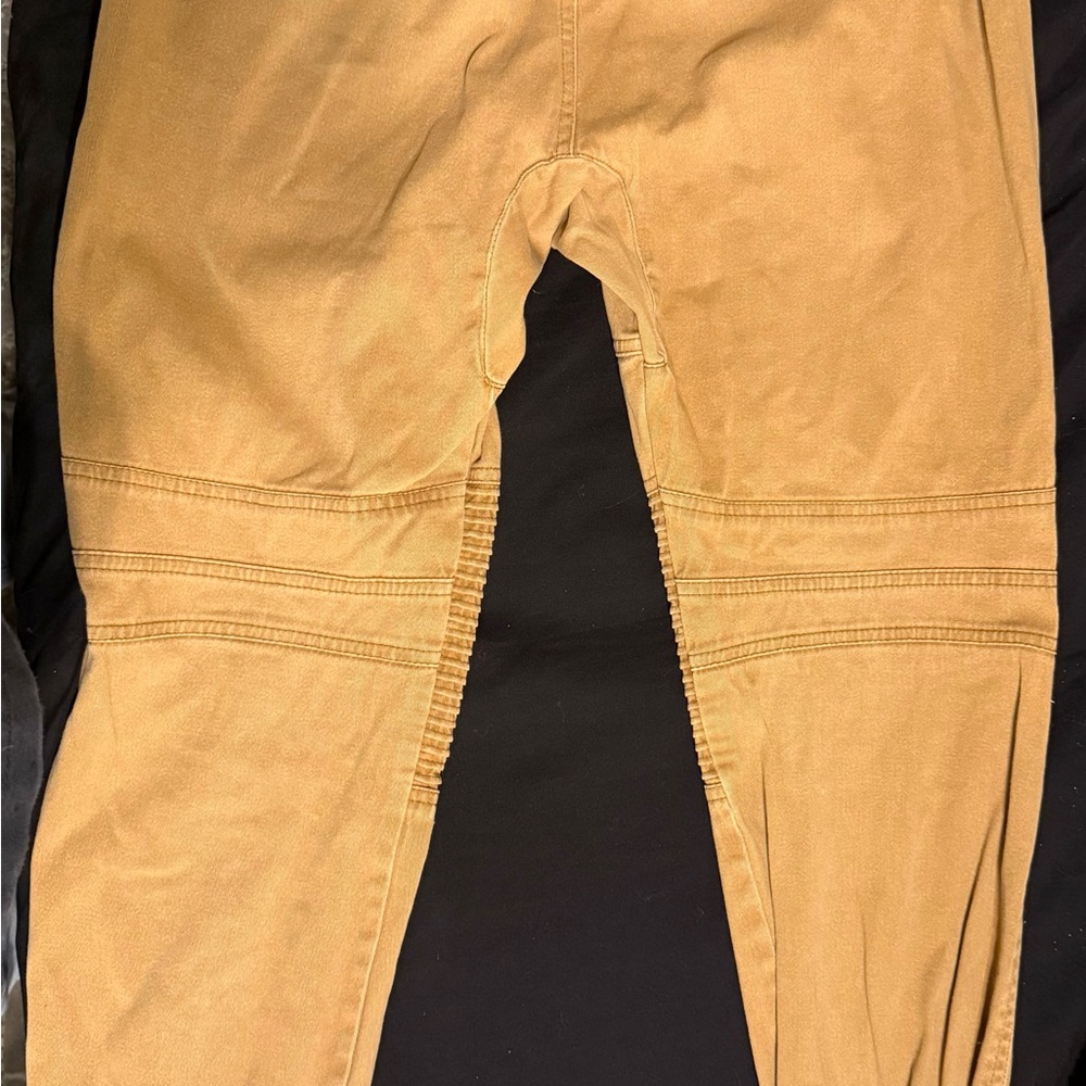 Men's Tan Pants